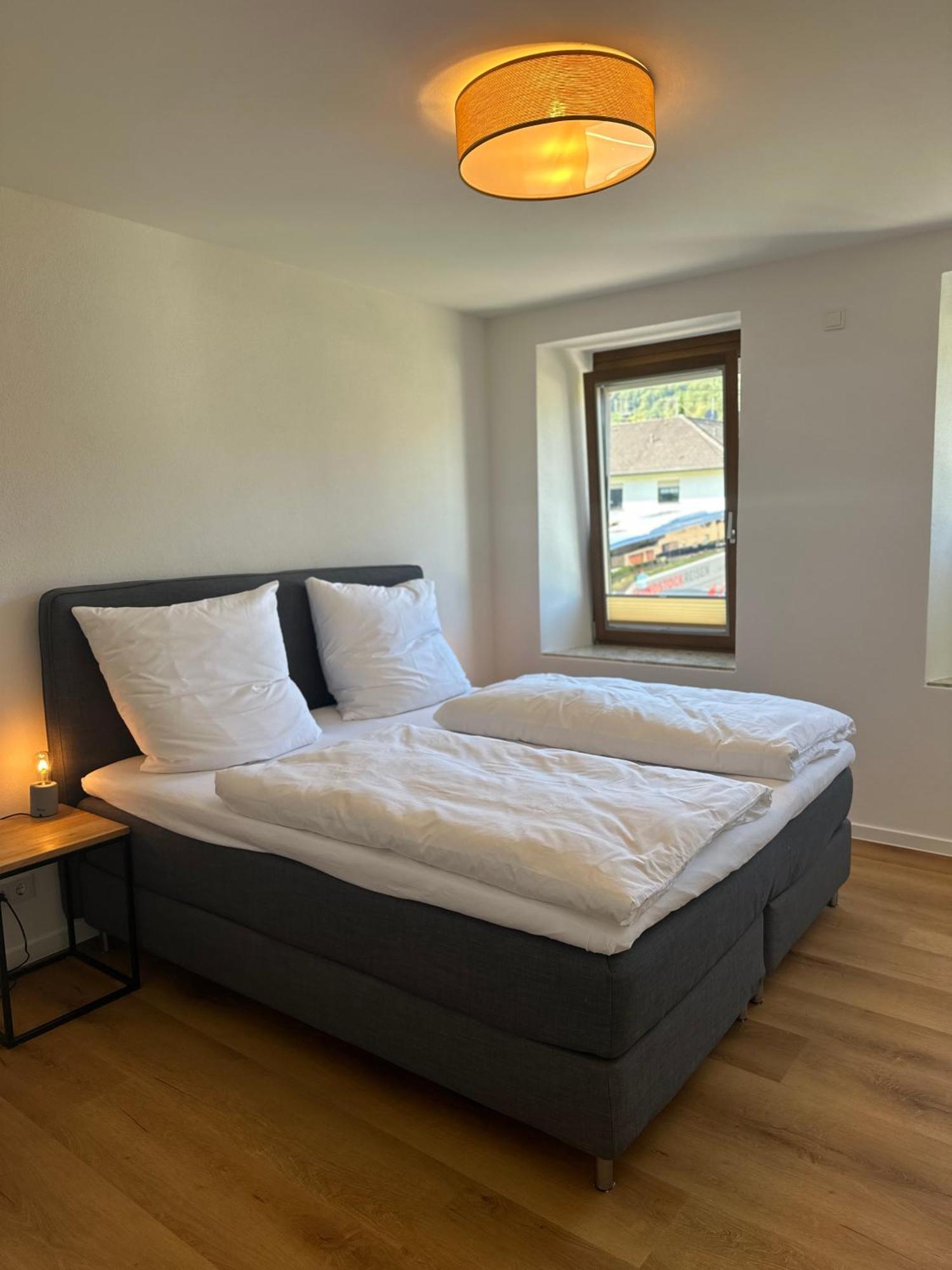 Lösnich Moselappartements By Weingut Marco Adamy מראה חיצוני תמונה
