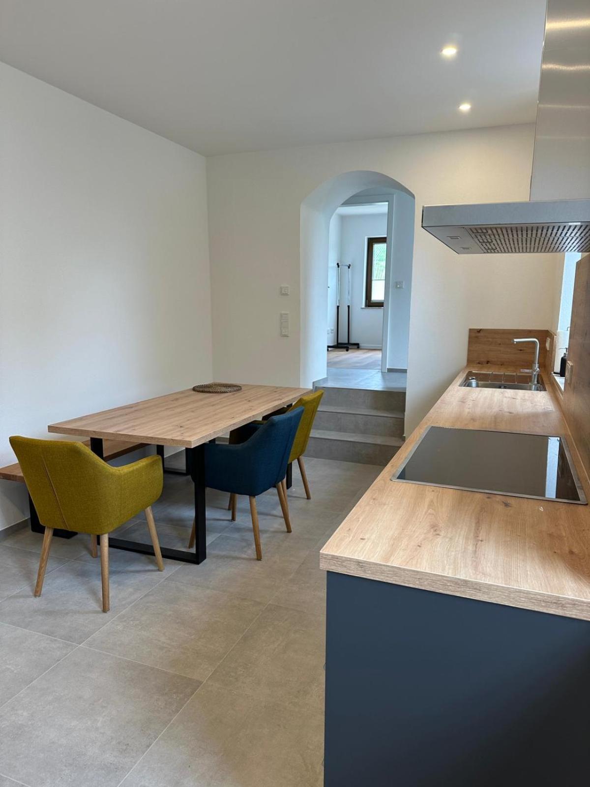 Lösnich Moselappartements By Weingut Marco Adamy מראה חיצוני תמונה
