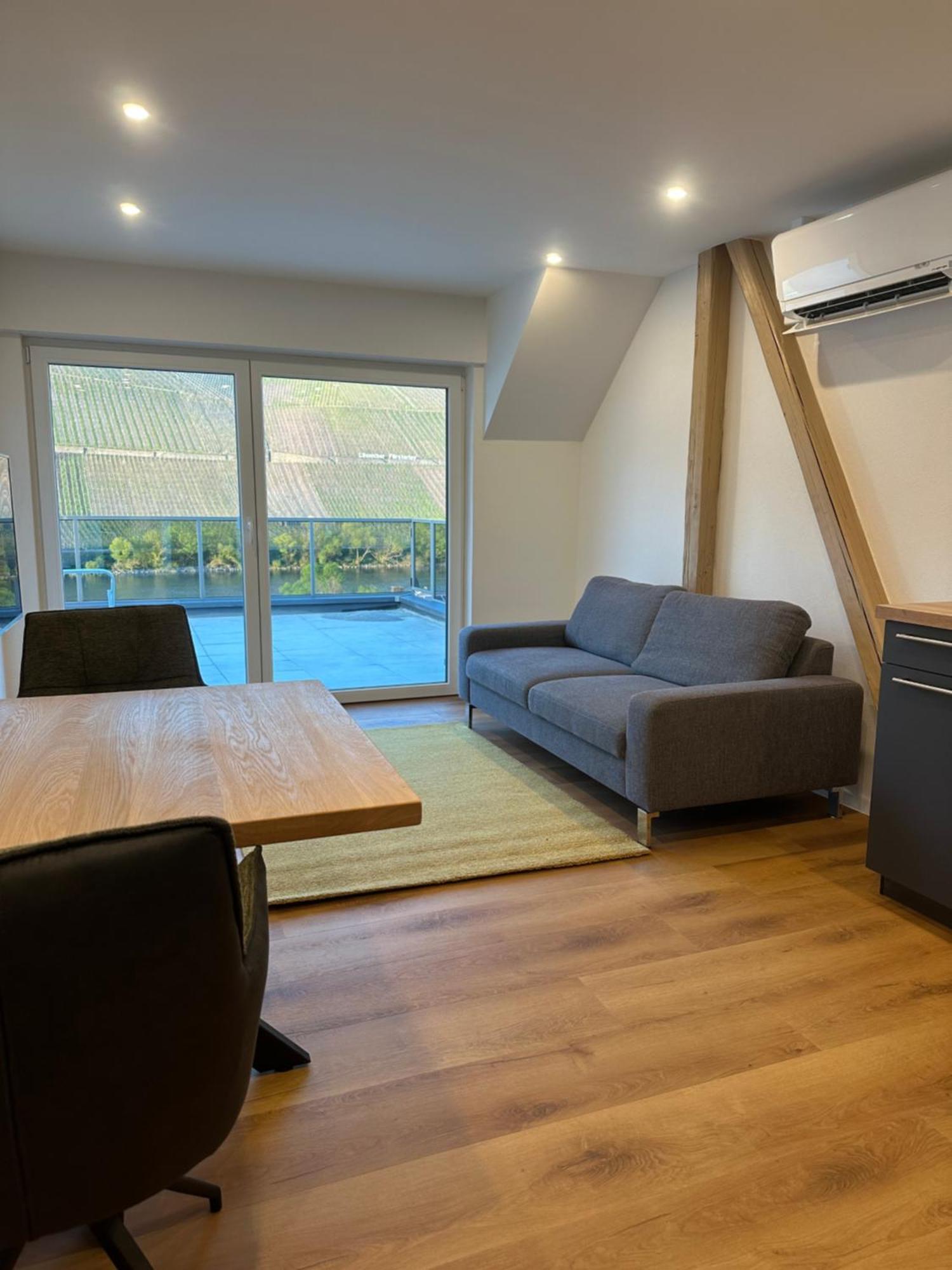 Lösnich Moselappartements By Weingut Marco Adamy מראה חיצוני תמונה