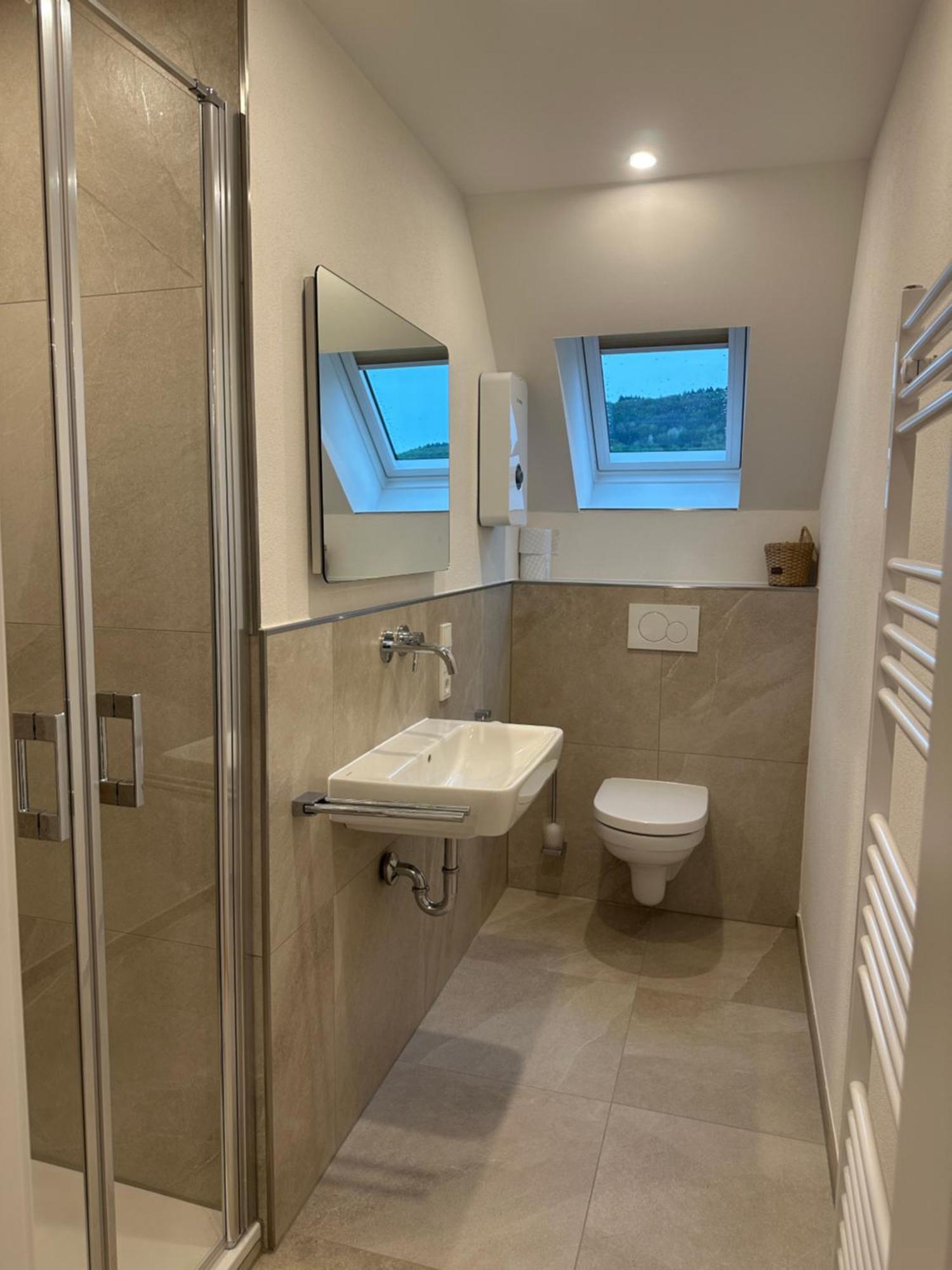 Lösnich Moselappartements By Weingut Marco Adamy מראה חיצוני תמונה