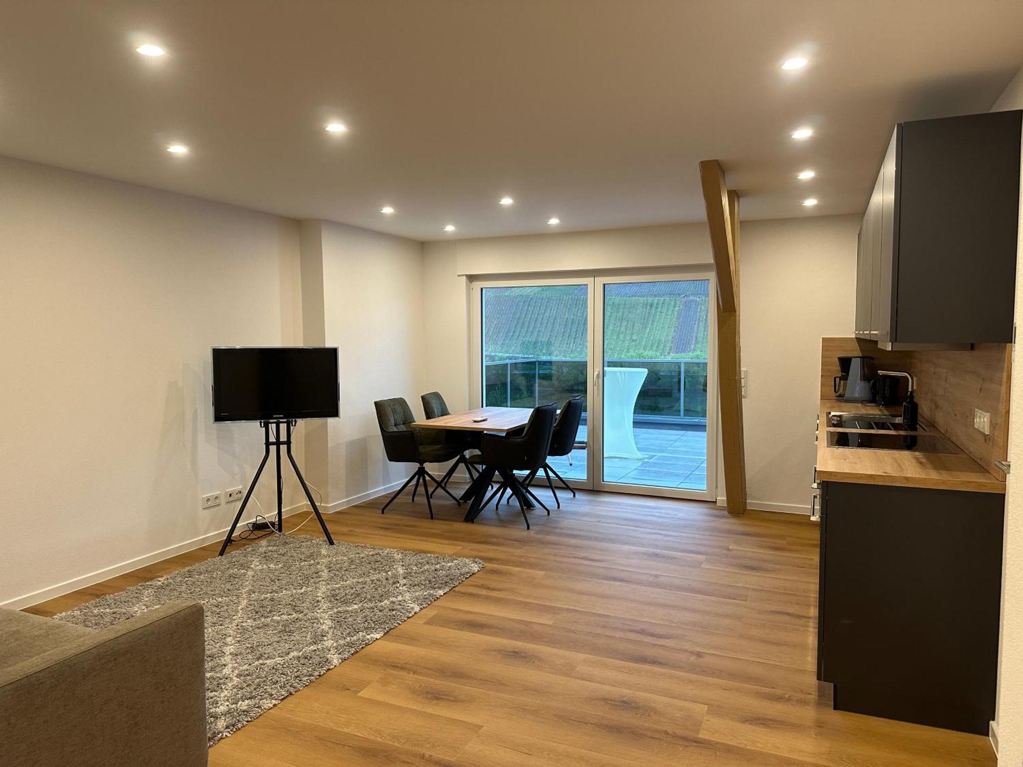 Lösnich Moselappartements By Weingut Marco Adamy מראה חיצוני תמונה